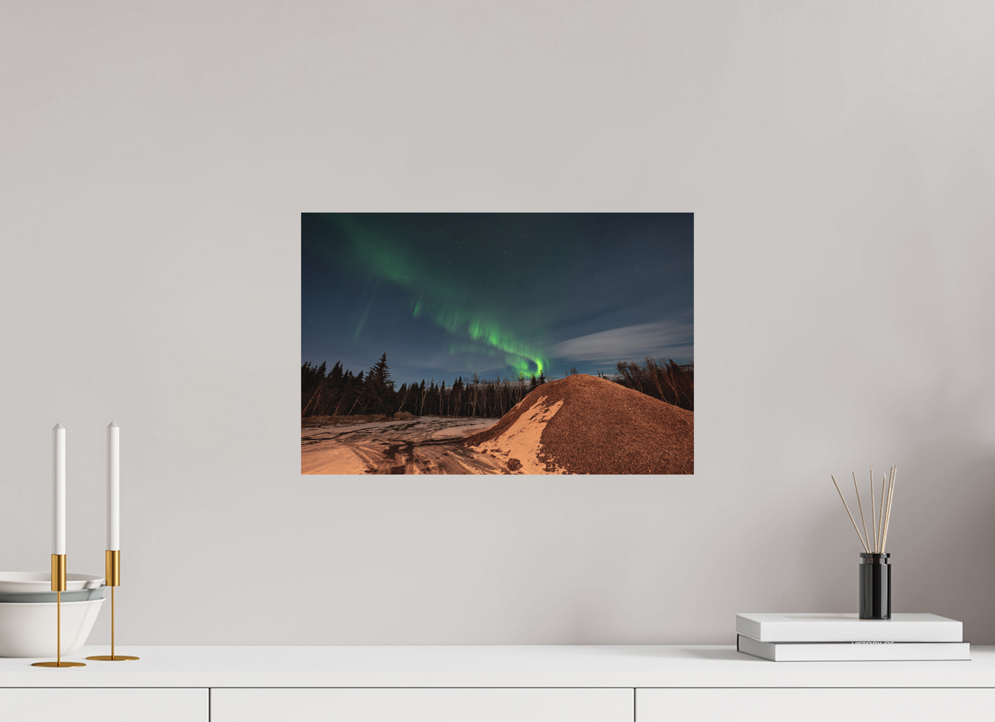 45 x 30 cm, Hahnemühle Photo Rag Bright White Nordlicht über dem Winterwald – Island