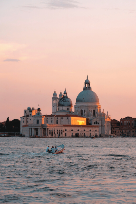 Main image Santa Maria della Salute bei Sonnenuntergang