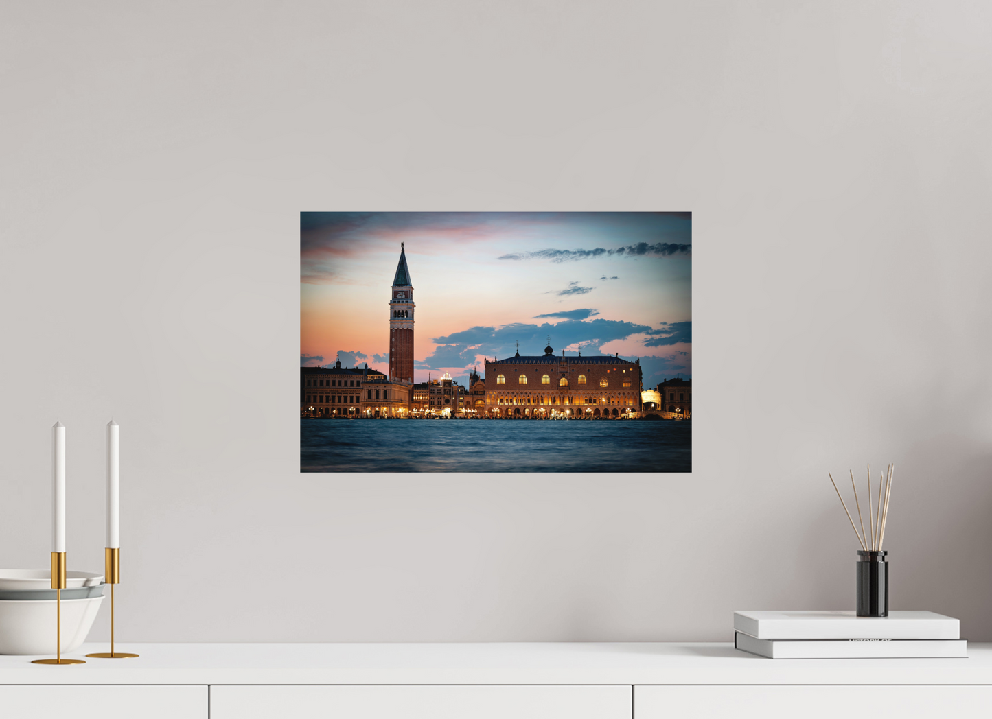 45 x 30 cm, Hahnemühle Photo Rag Bright White Venedig bei Nacht – Piazza San Marco