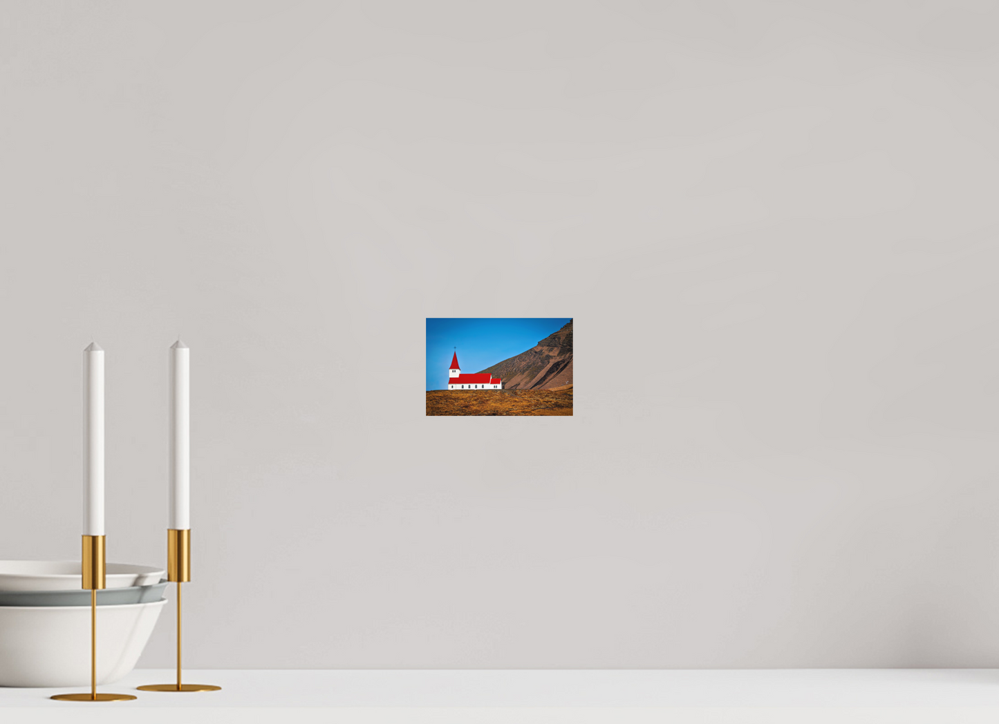 15 x 10 cm, Hahnemühle Photo Rag Bright White Vík’s Red Crown – Iceland’s Iconic Church
