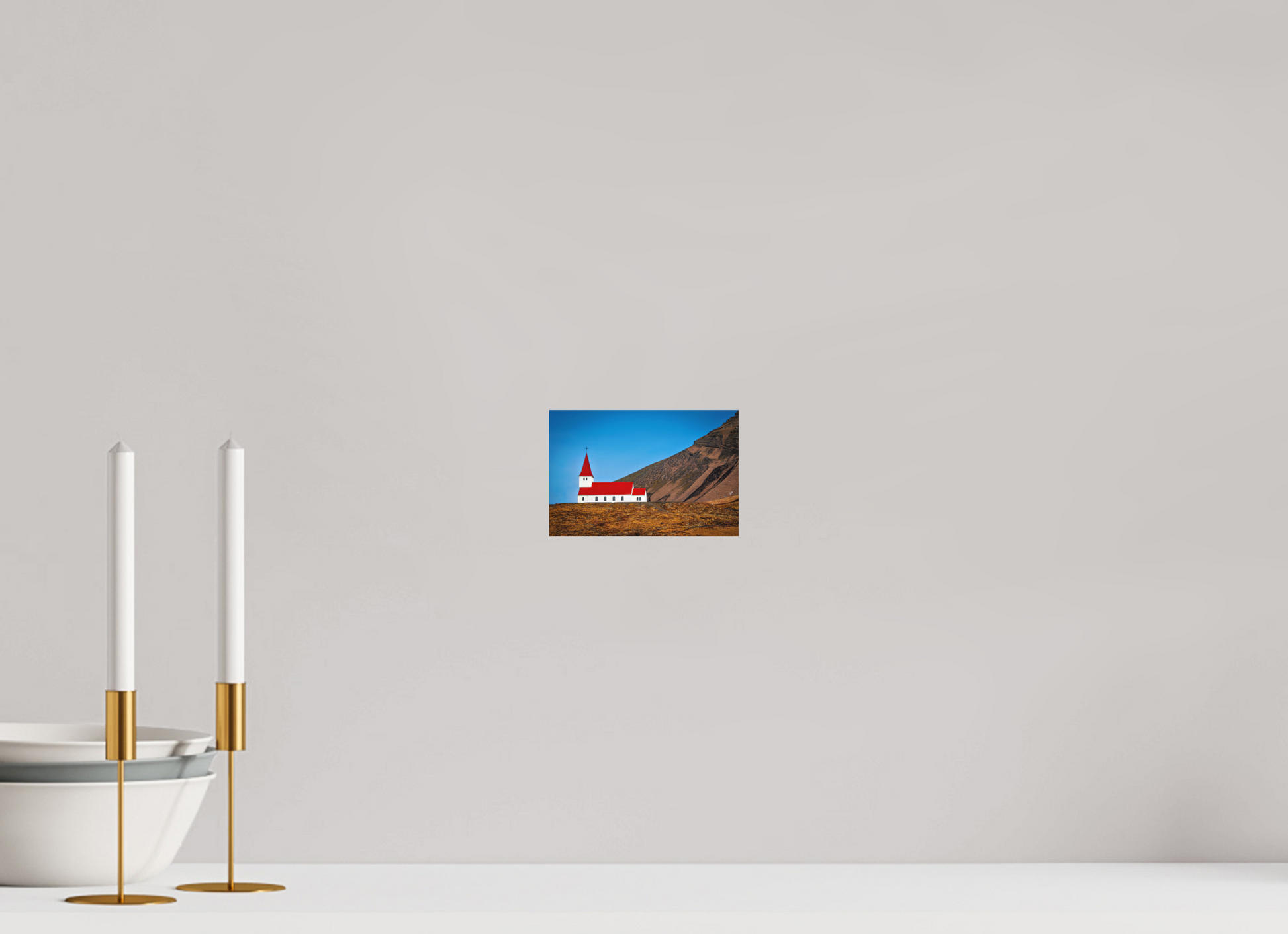 15 x 10 cm, Hahnemühle Photo Rag Bright White Vík’s Red Crown – Iceland’s Iconic Church
