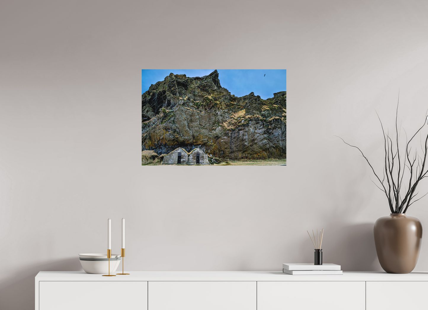 75 x 50 cm, Hahnemühle Photo Rag Bright White Bergschatten – Versteckte Häuser von Island
