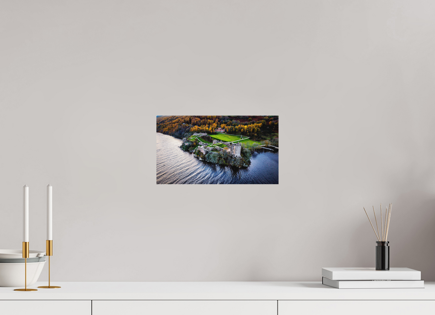 32 x 18 cm, Hahnemühle Photo Rag Bright White Urquhart Castle am Loch Ness“