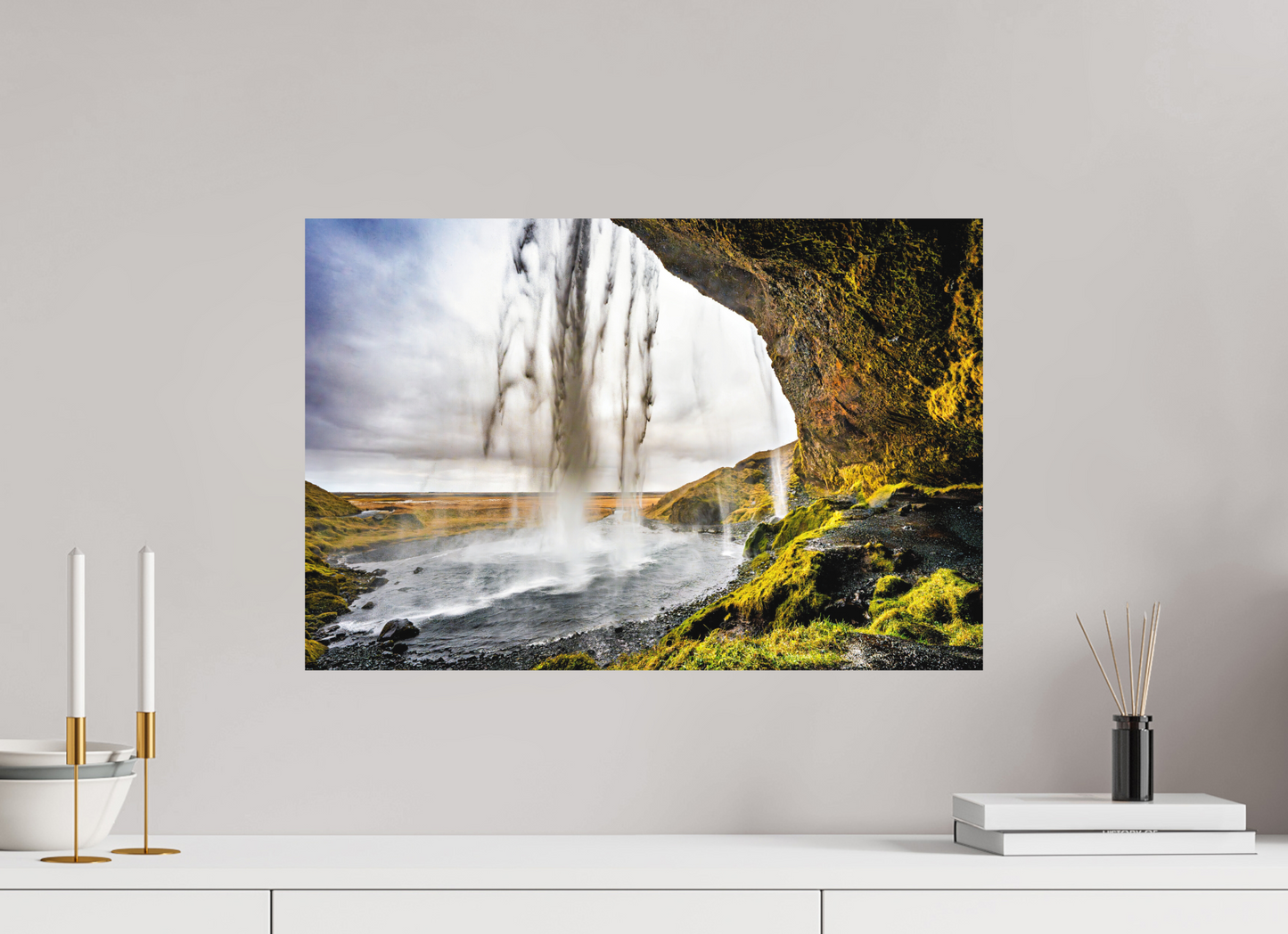 60 x 40 cm, Hahnemühle Photo Rag Bright White Hinter dem Schleier – Blick aus der Höhle des Seljalandsfoss