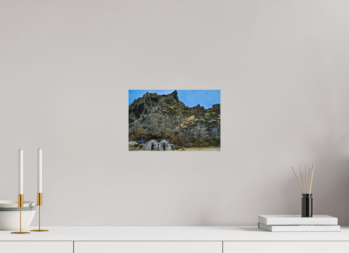 30 x 20 cm, Hahnemühle Photo Rag Bright White Bergschatten – Versteckte Häuser von Island