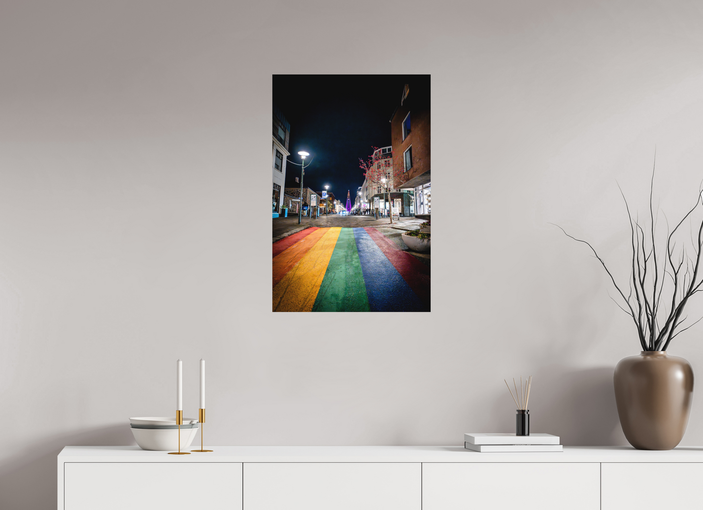 50 x 75 cm, Hahnemühle Photo Rag Bright White Reykjavíks Regenbogenstraße bei Nacht