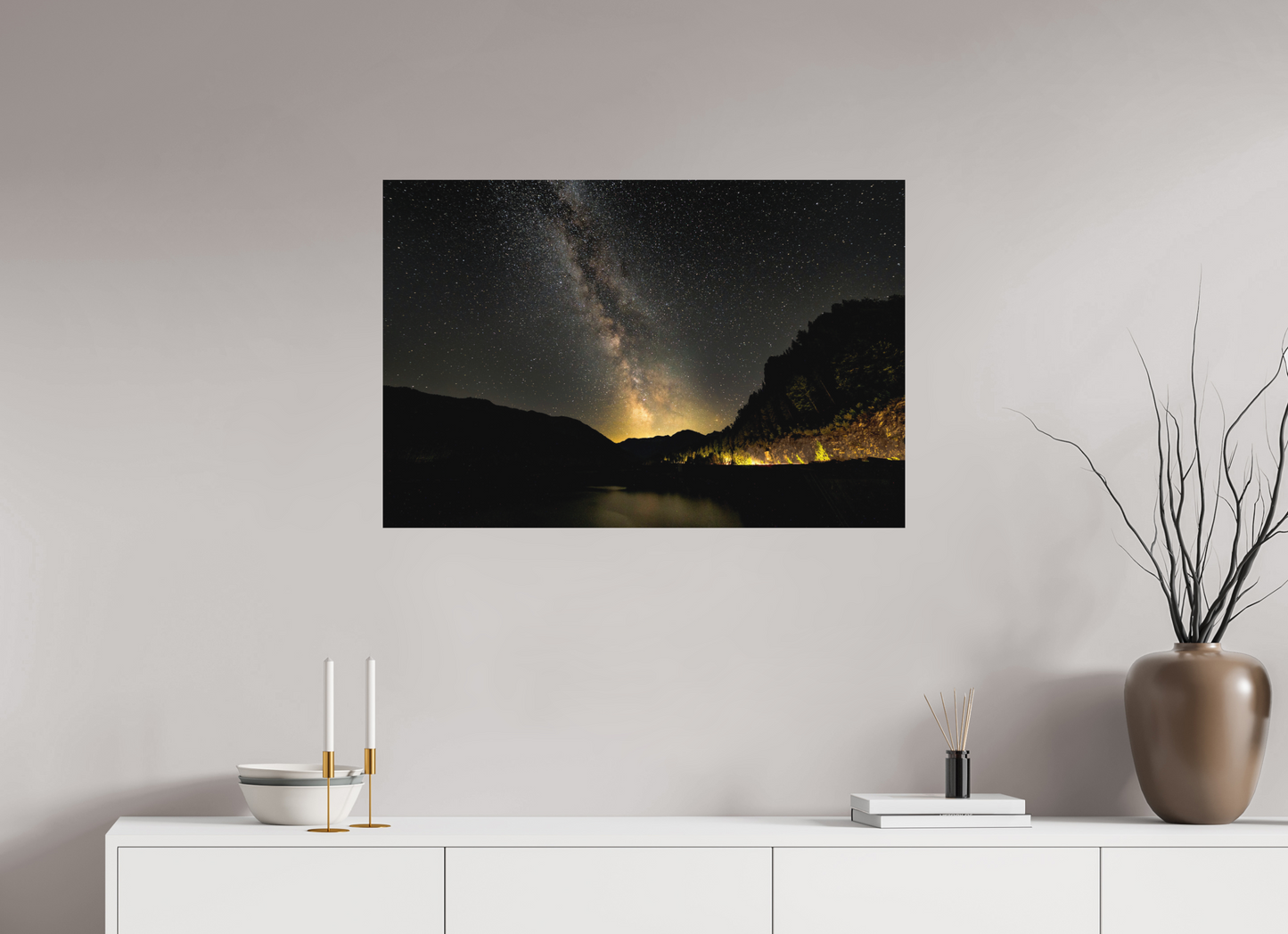 90 x 60 cm, Hahnemühle Photo Rag Bright White Sylvensteinspeicher – Milchstraße über den Bergen