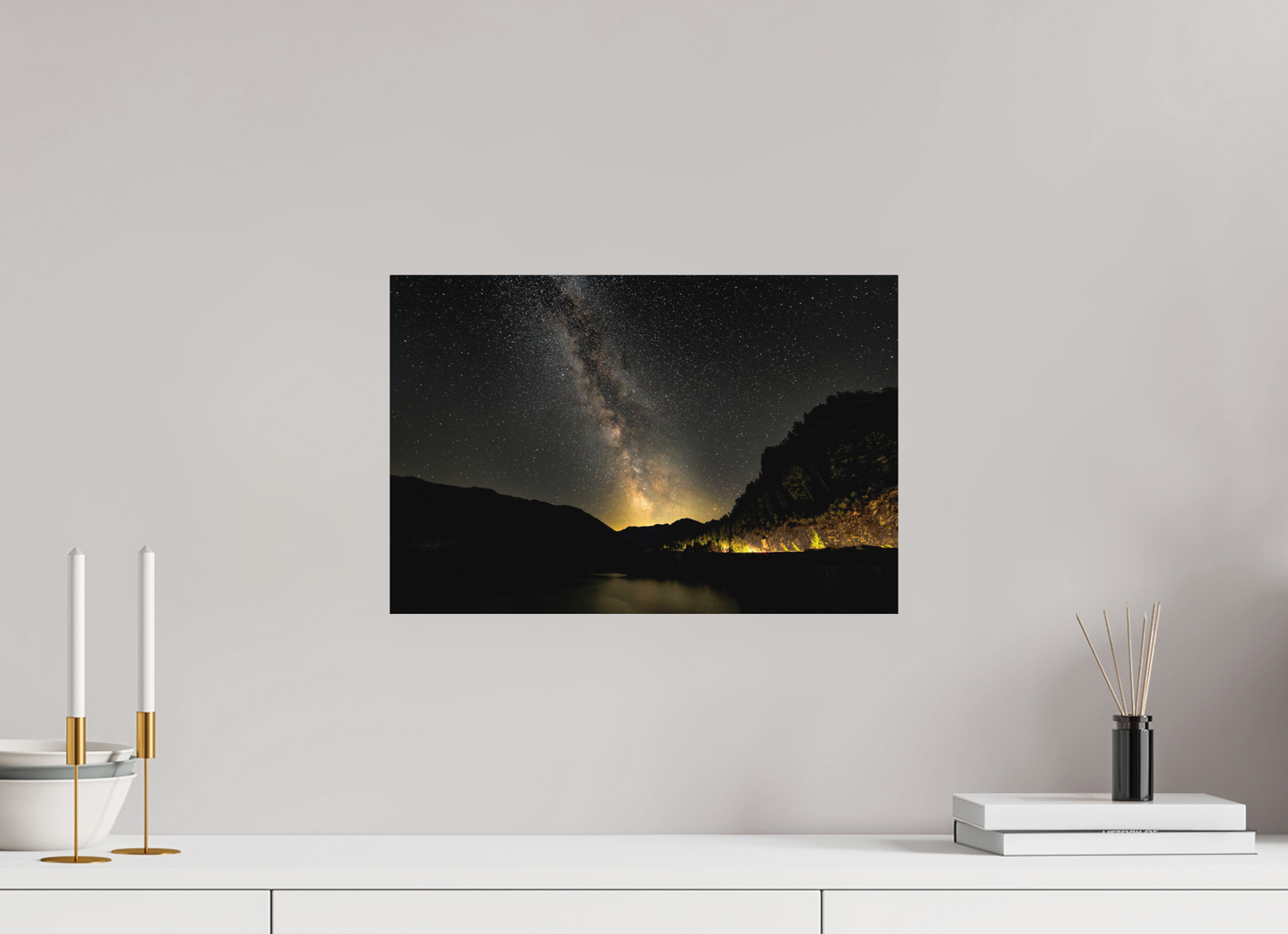 45 x 30 cm, Hahnemühle Photo Rag Bright White Sylvensteinspeicher – Milchstraße über den Bergen