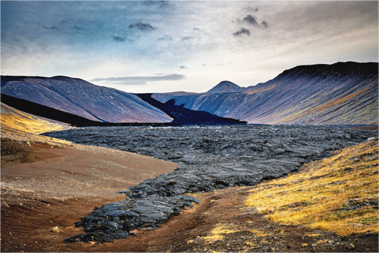 Main image Lavastrom im Tal