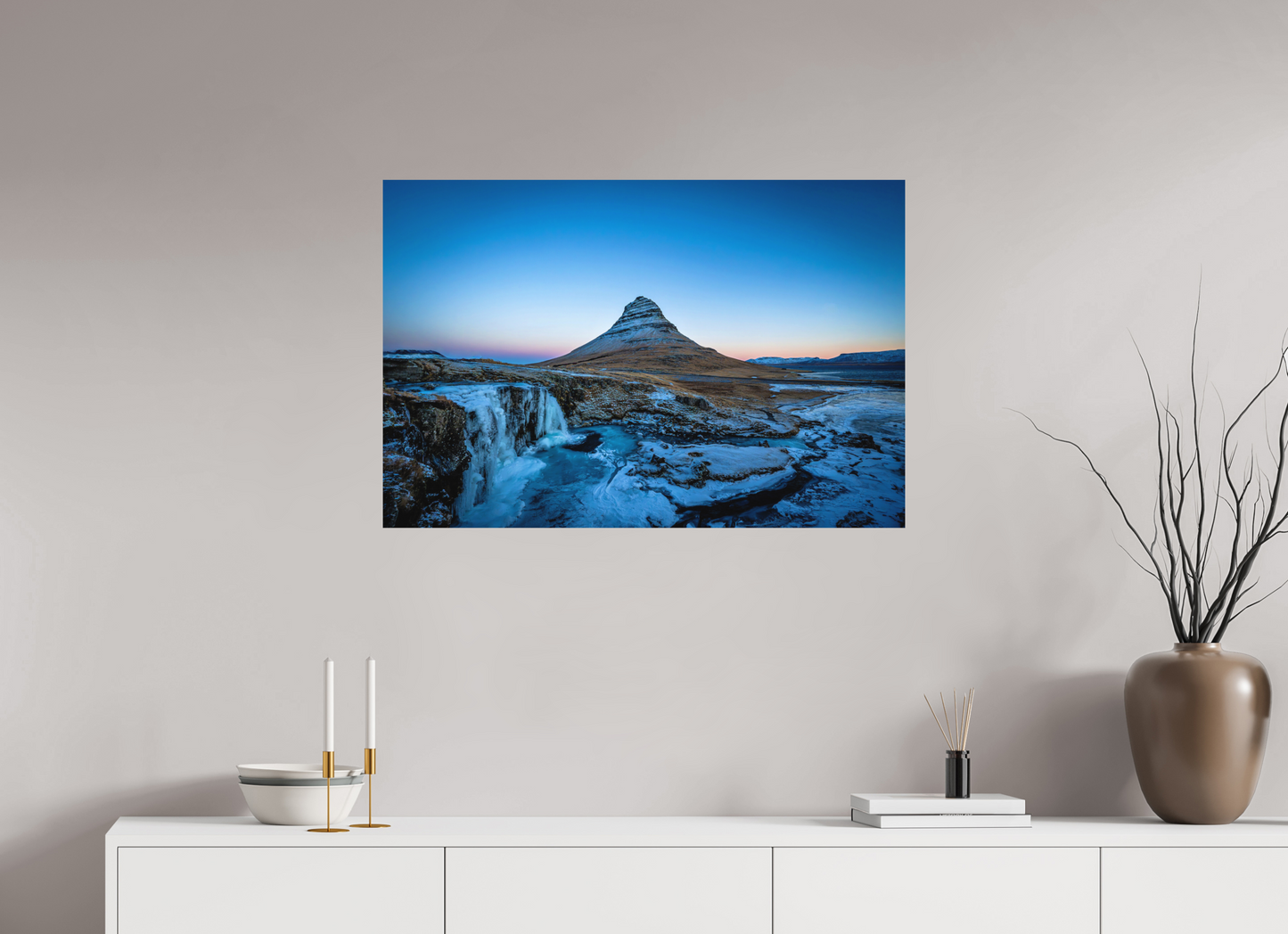90 x 60 cm, Hahnemühle Photo Rag Bright White Kirkjufell im Eis – Halb gefrorene Winterstille
