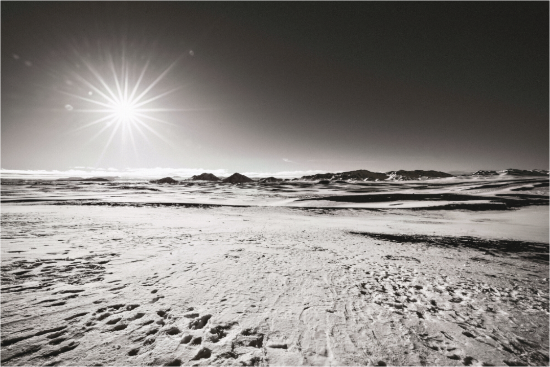 Main image Winterweite unter gleißender Sonne