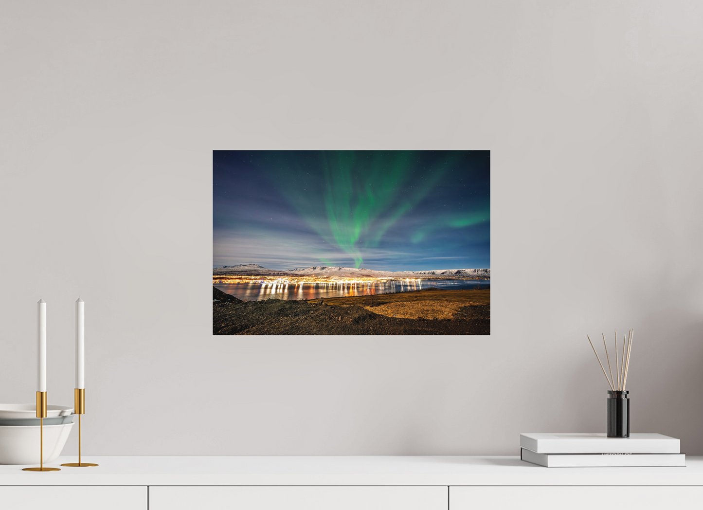 45 x 30 cm, Hahnemühle Photo Rag Bright White Nordlichter über Akureyri