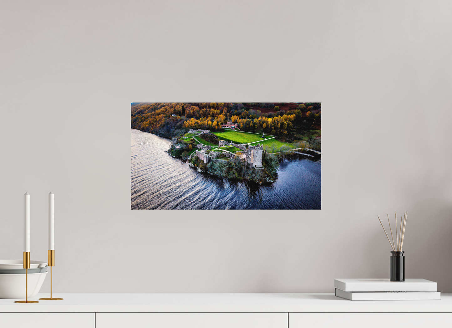 48 x 27 cm, Hahnemühle Photo Rag Bright White Urquhart Castle am Loch Ness“