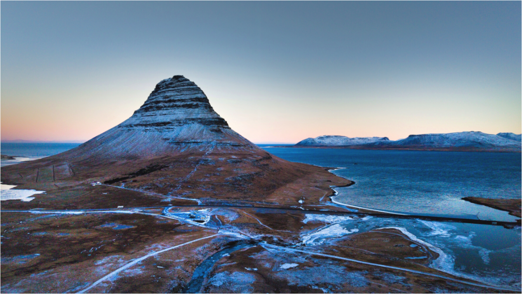 Main image Kirkjufell Flight
