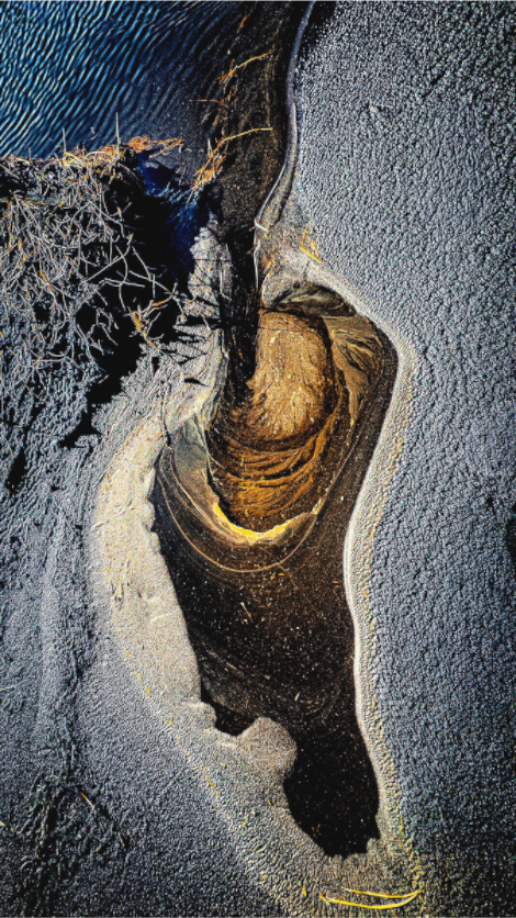 Main image Abstrakte Sandformation in Gold und Schwarz